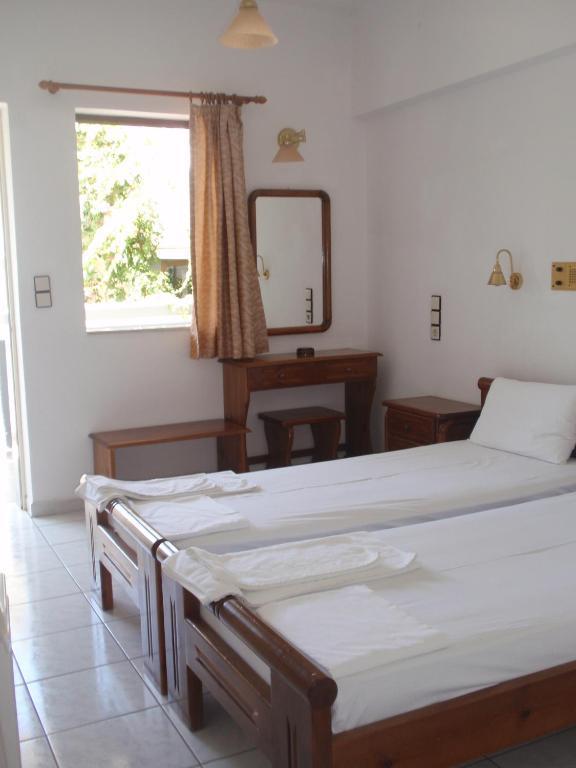 Fevro Hotel Agia Galini Стая снимка