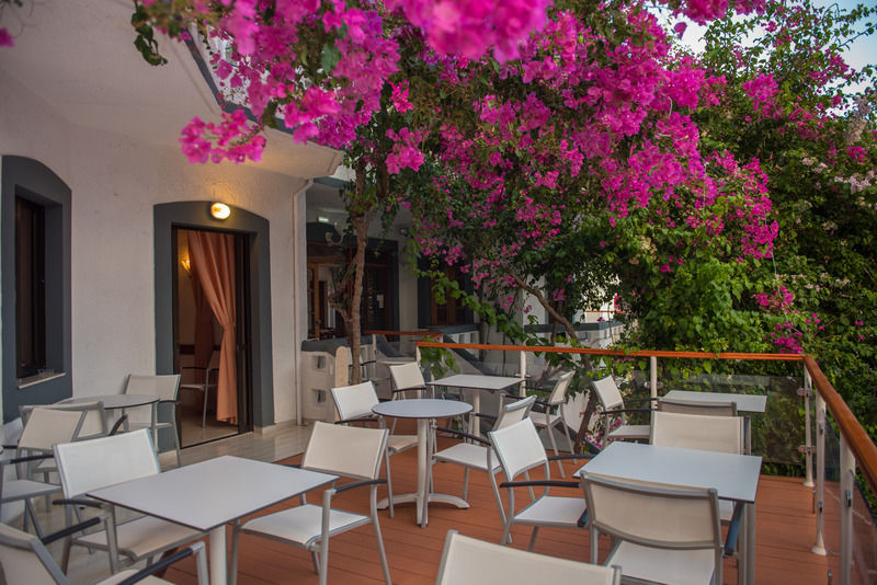 Fevro Hotel Agia Galini Екстериор снимка