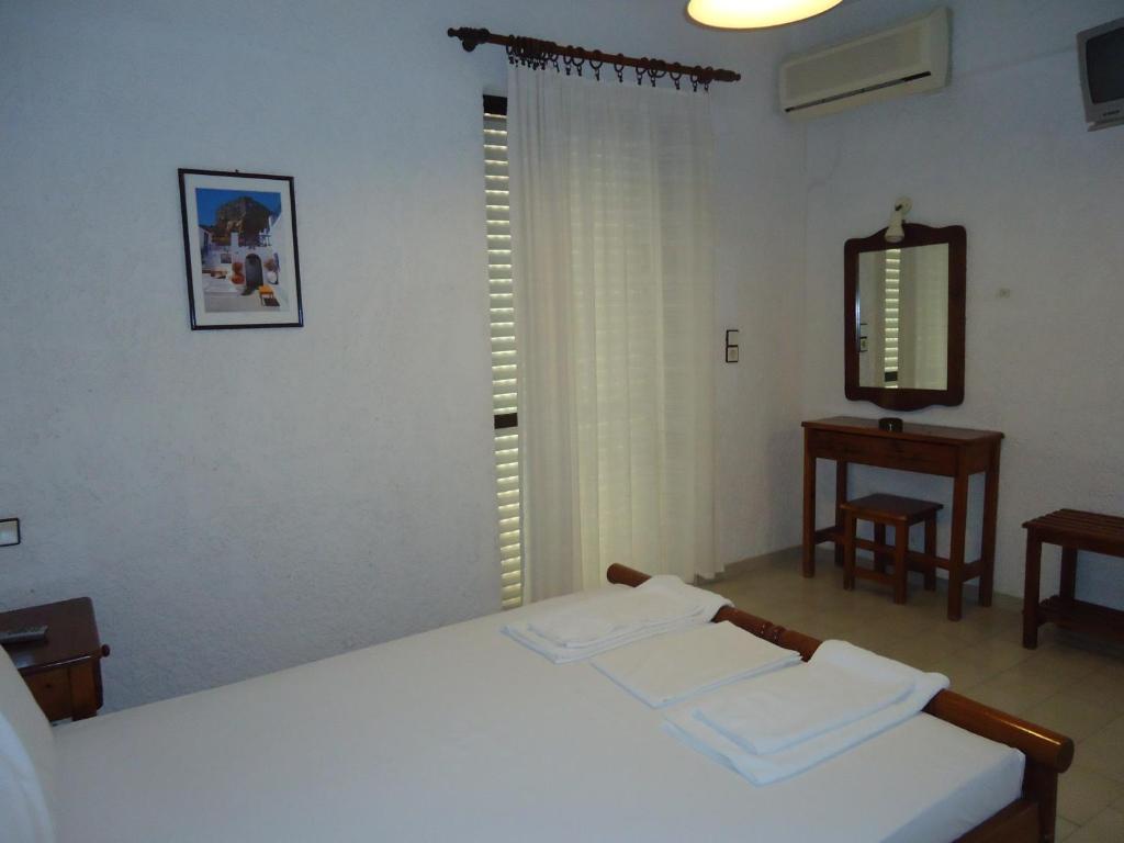 Fevro Hotel Agia Galini Екстериор снимка